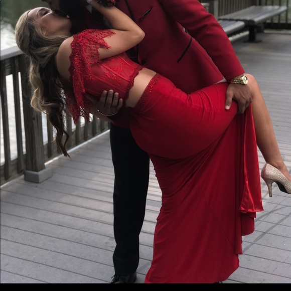 ellie wilde Dresses & Skirts - Prom dress